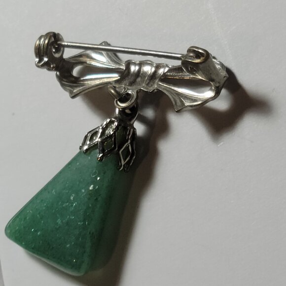 May Birthstone Aventurine Chard Gemstone Brooch with cute Bow Friendship gift - Picture 5 of 9